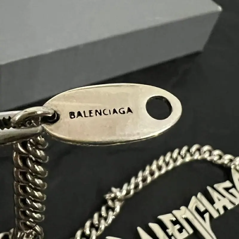 balenciaga collier s_120542a4